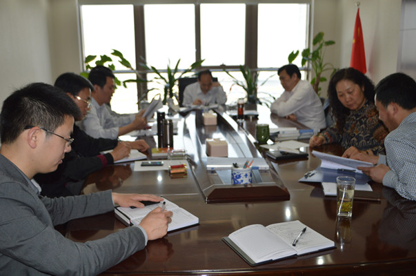 华体会手机网页版-华体会(中国)
领导班子召开党的群众路线教育实践活动第三次集中学习交流会
