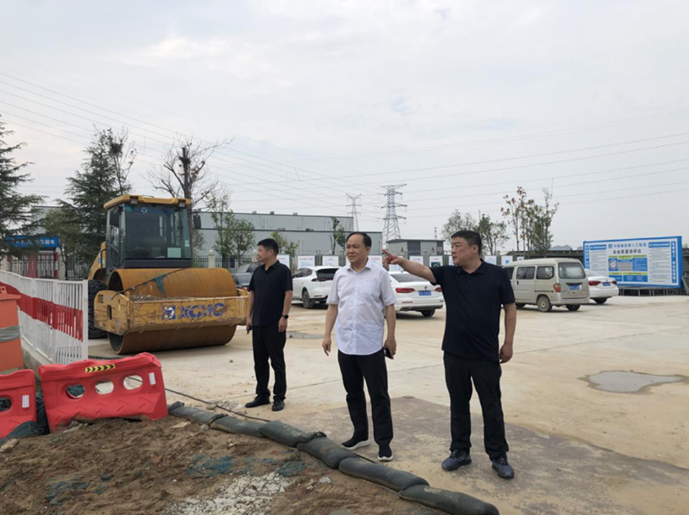 华体会手机网页版-华体会(中国)
党委委员、副总经理张岩到侯寨新镇区安置区调研项目建设工作